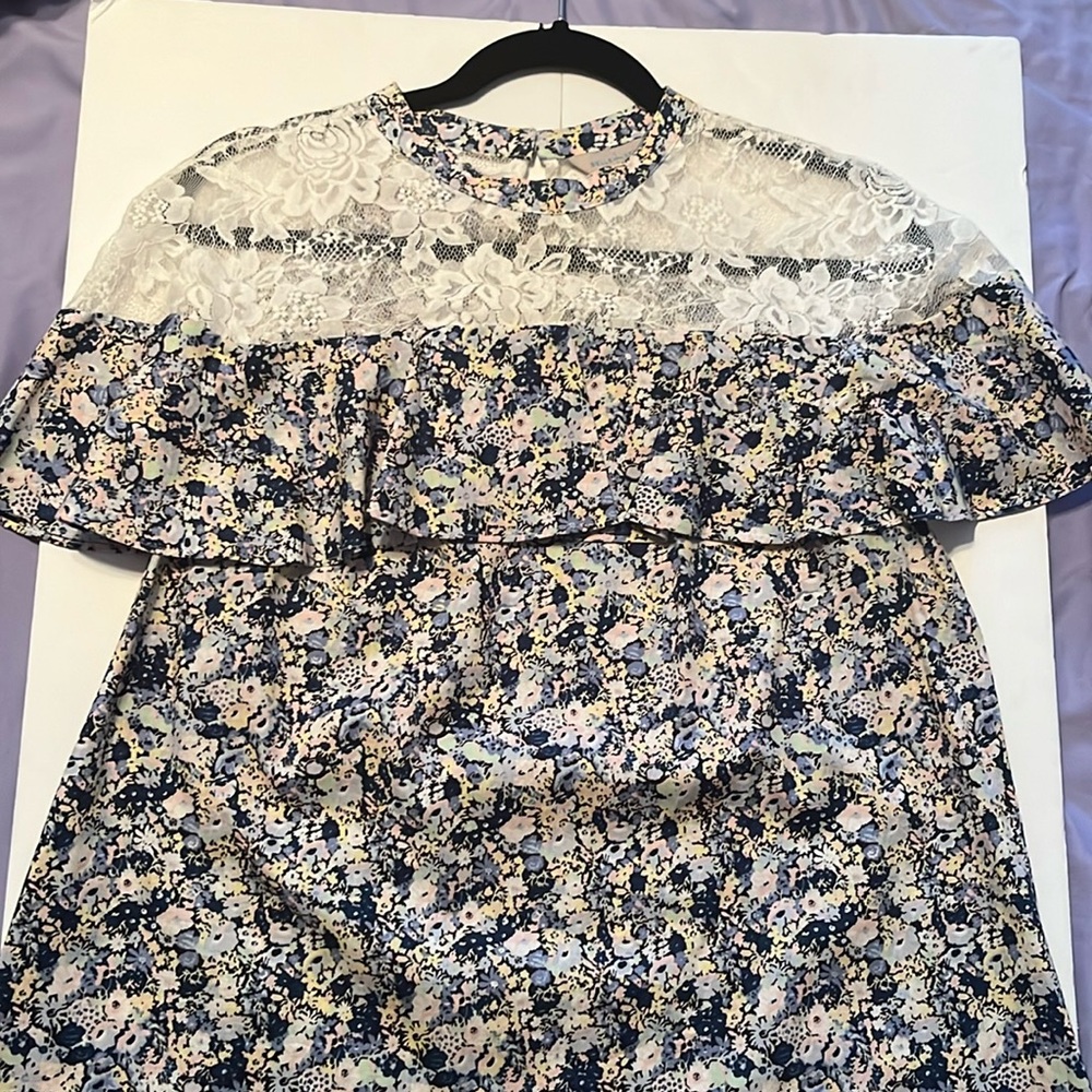 Floral top with Lace